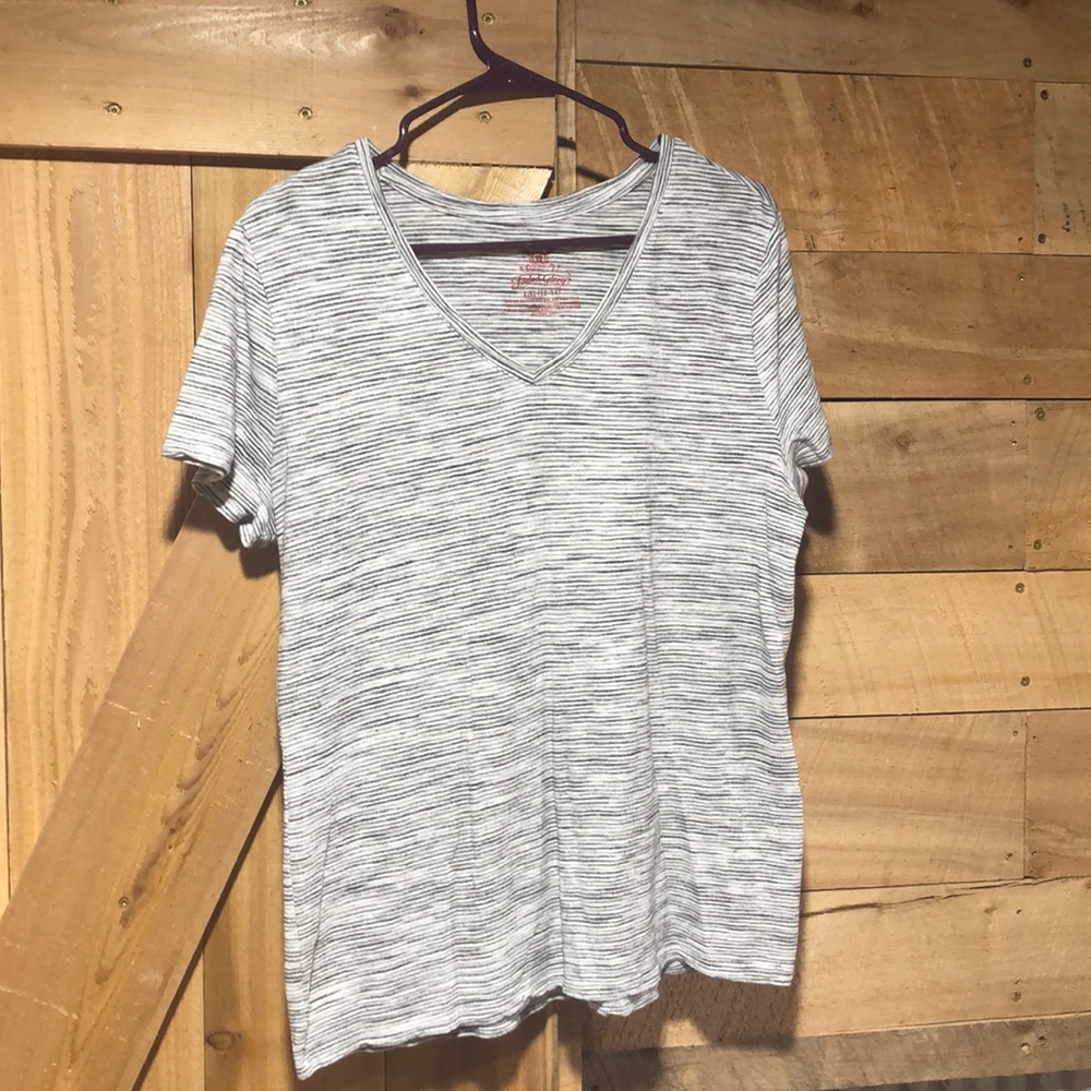 New gray T-shirt!